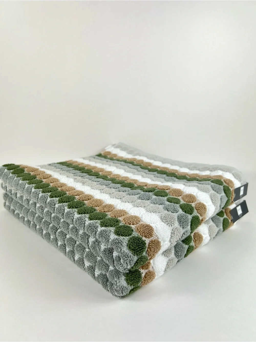 Soho Living Bath Towel Set Dots and Stripes Green Tan White 100% Cotton 2 Pc NEW